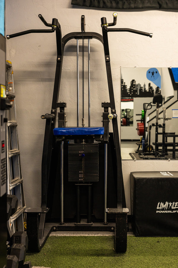 Compact cable machine area in Limitless Elite Gym